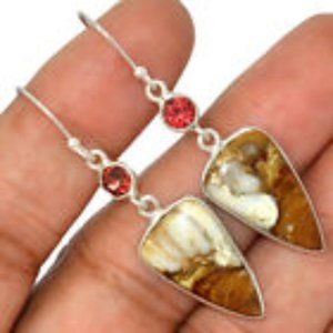 Wild Horse Turquoise & Garnet set in Solid 925 SS